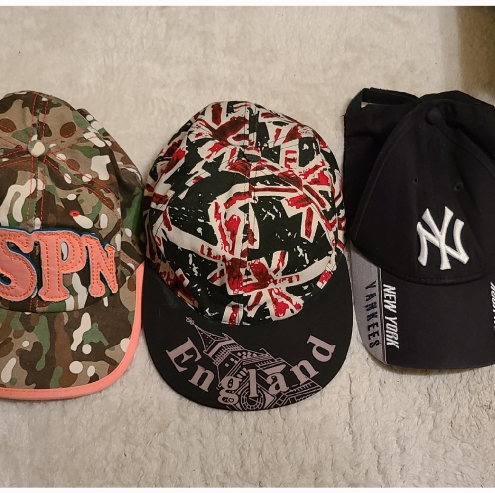 3 Hats, New York Yankees